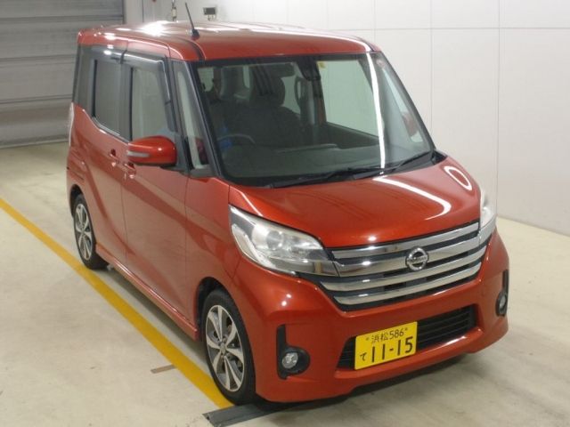 4576 NISSAN DAYZ ROOX B21A 2016 г. (NAA Nagoya)